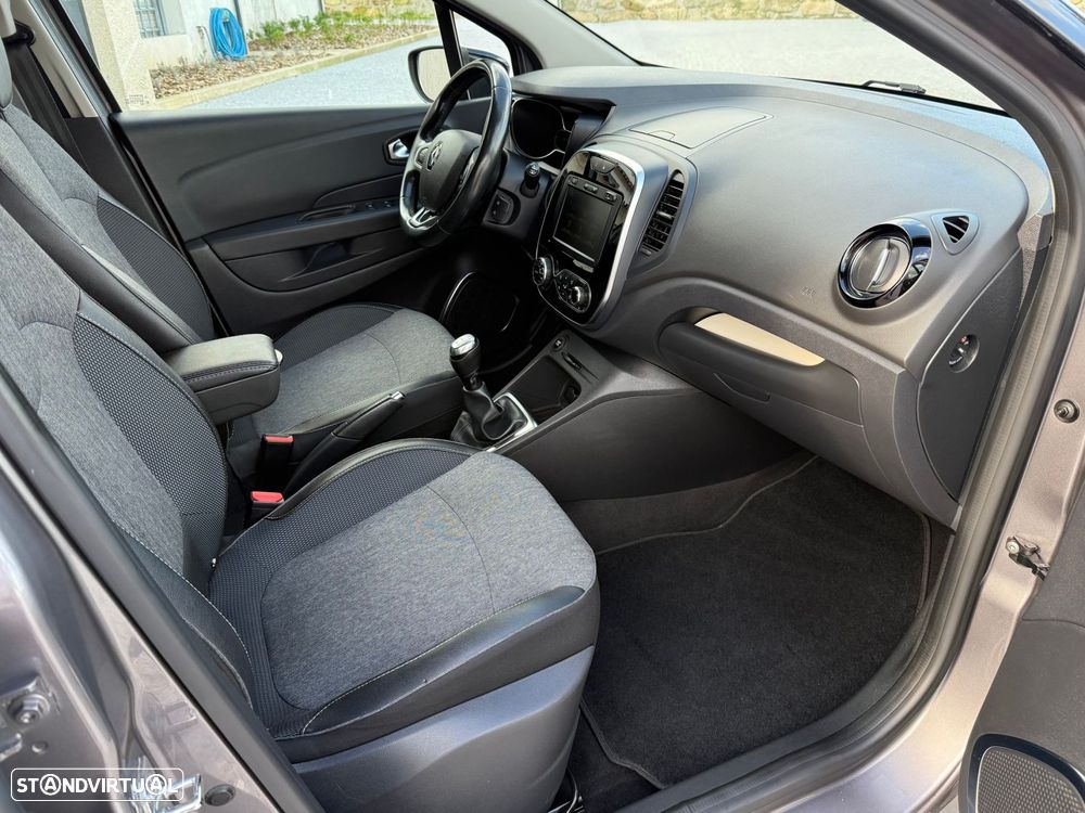 Renault Captur 0.9 TCE Exclusive - 22