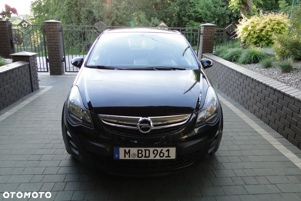 Opel Corsa 1.4 16V 150 Jahre - 3