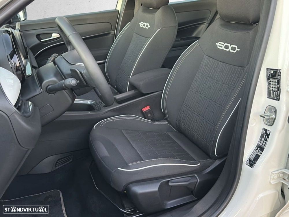 Fiat 600 1.2 Hybrid - 8