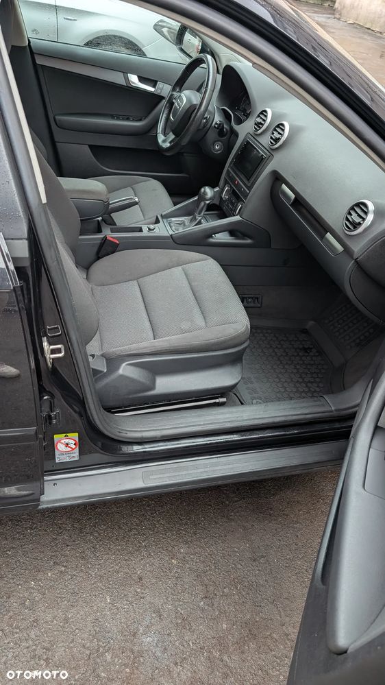 Audi A3 Sportback 2.0 TDI DPF S tronic Ambition - 8