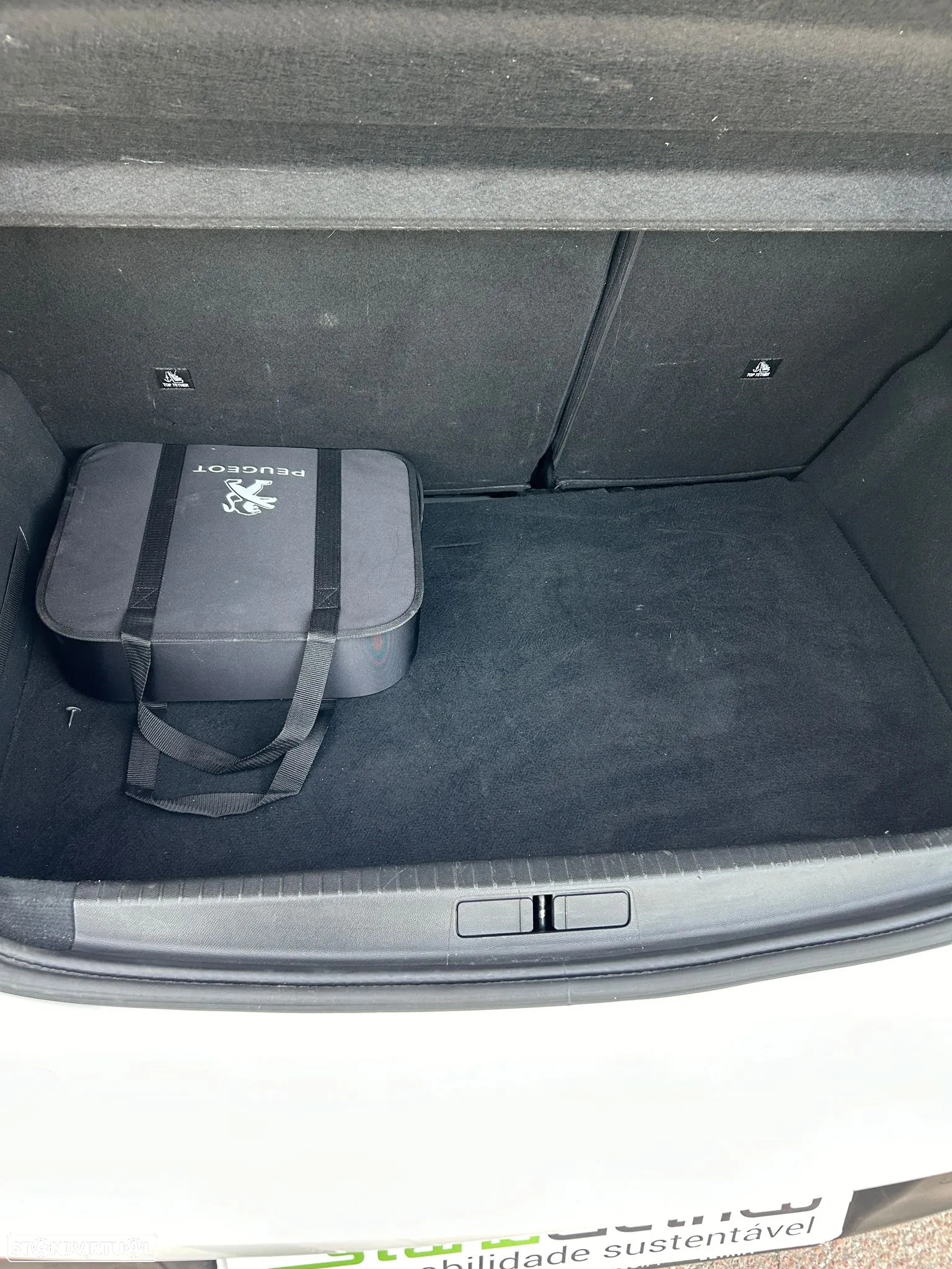 Peugeot e-208 50 kWh Active Pack - 17
