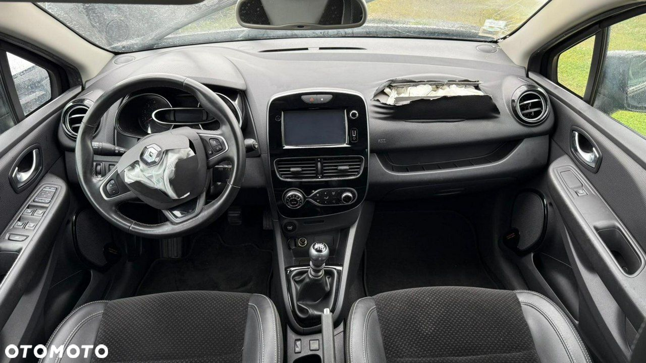 Renault Clio - 9