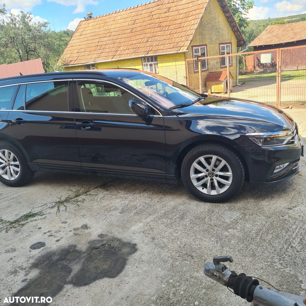 Volkswagen Passat 2.0 TDI SCR Trendline - 4