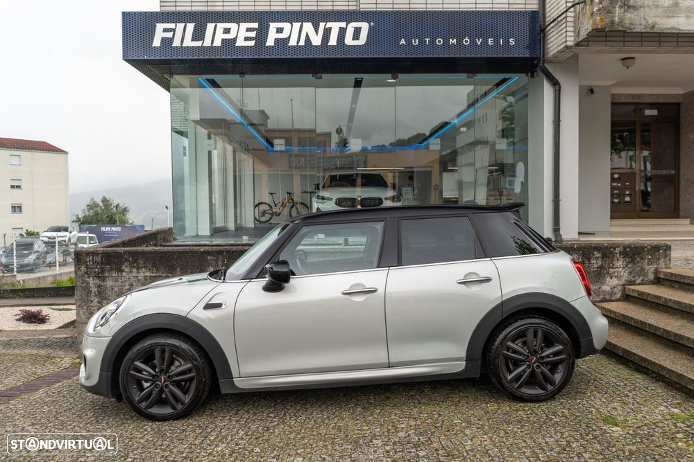 MINI 5 Portas Cooper Premium JCW Auto - 4