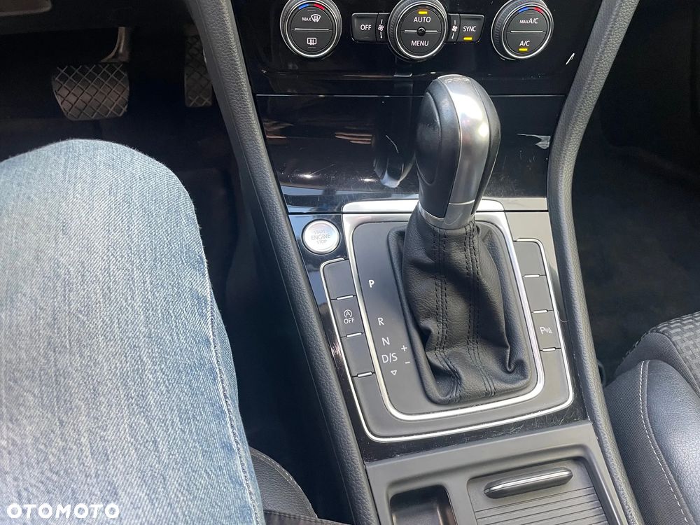 Volkswagen Golf VII 1.4 TSI BMT Highline DSG - 9