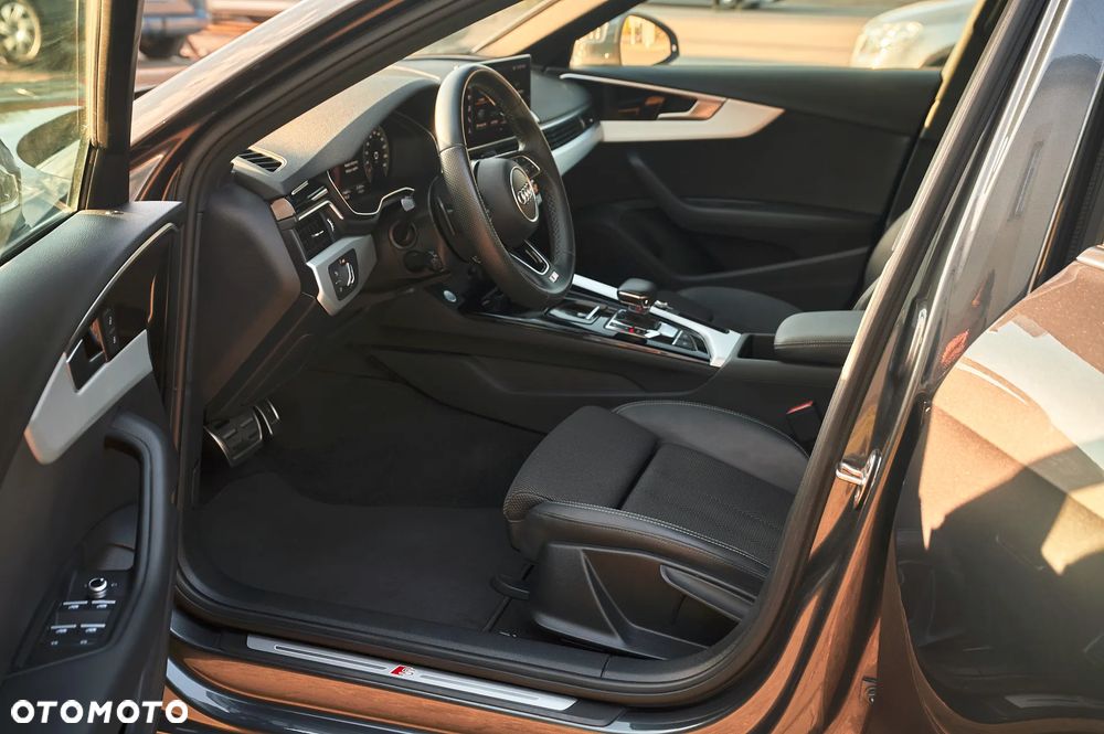 Audi A4 Avant 35 TFSI S tronic S line - 15