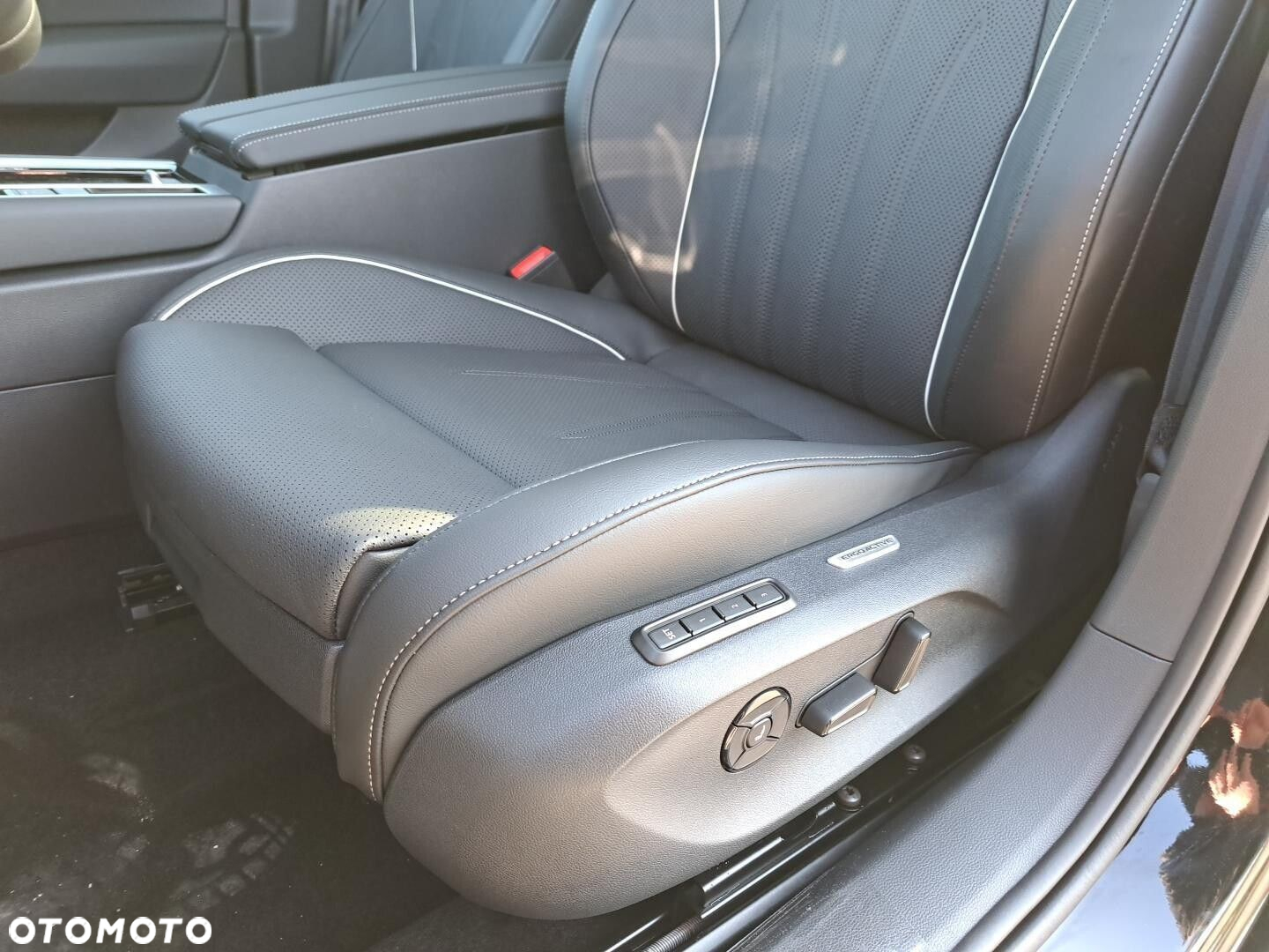 Volkswagen Passat - 10