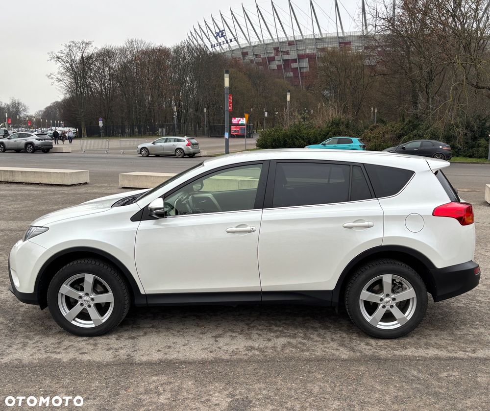 Toyota RAV4 2.2 D-4D Premium - 5