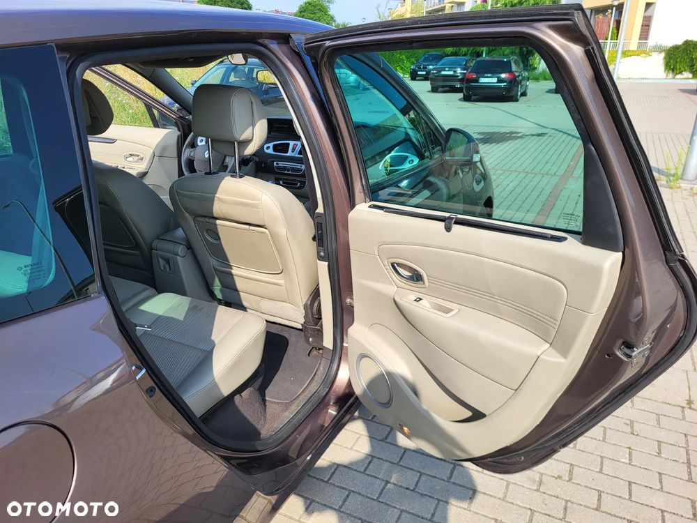 Renault Scenic 2.0 dCi Privilege - 27