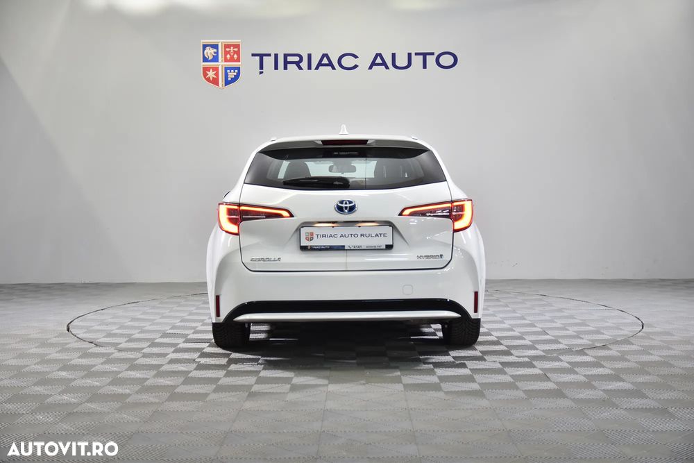 Toyota Corolla - 5