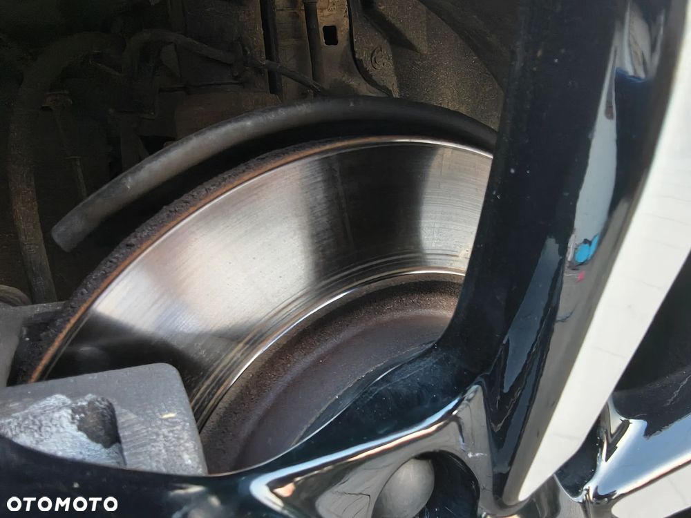 Nissan Qashqai 1.7 dCi 4x4 N-Connecta Xtronic - 37