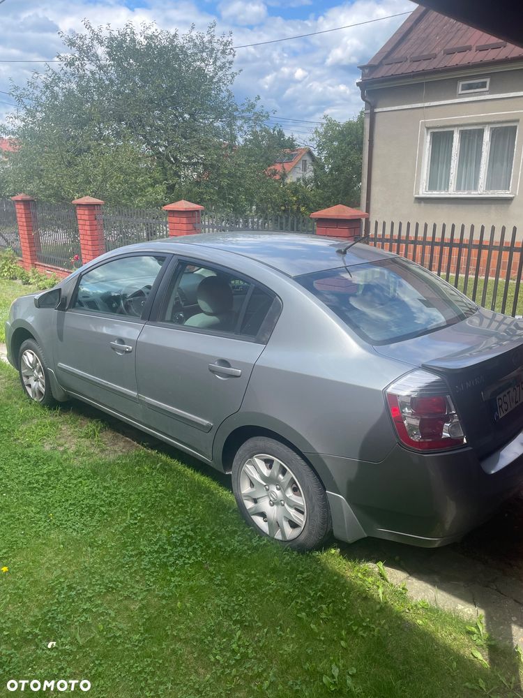 Nissan Sentra 2.0 - 2