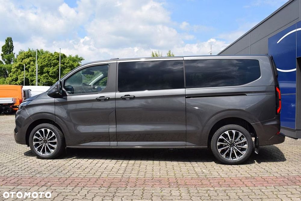 Ford Tourneo Custom - 6