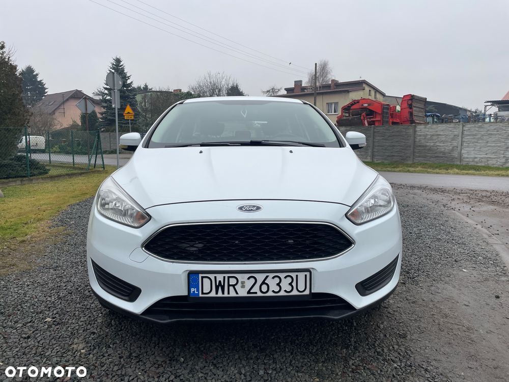 Ford Focus 1.6 Trend - 12