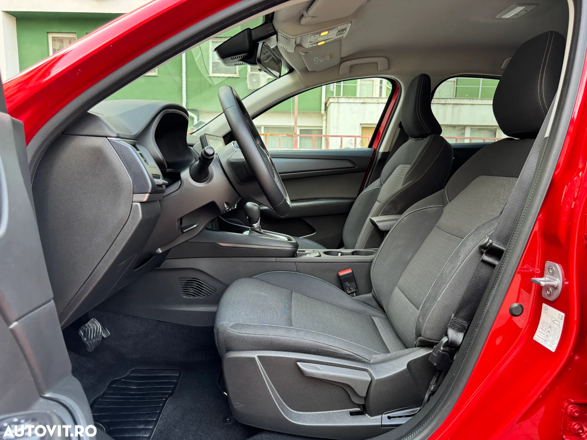 Renault Arkana E-TECH Hybrid 145 Techno - 12