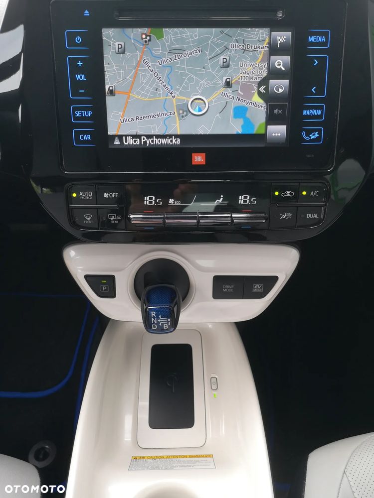 Toyota Prius 1.8 Hybrid Prestige - 19