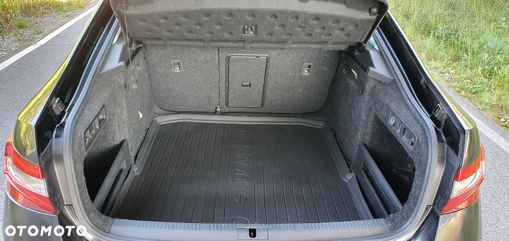 Skoda Superb 1.6 TDI Style DSG - 17
