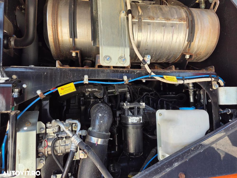 Hitachi ZW180-6, 2019, 6.049h, FULL OPTION, Gresare automataz, Cupa NOUA 3mc, anvelope L5 90% bune, Cantar, Joystick, inst hidr suplimentara, Masa operationala 17t, motor 129kW, basculeaza la 4m,Camera spate,Posibilitate leasing 3 ani-PROMOTIE -96900 EUR+Tva - 38