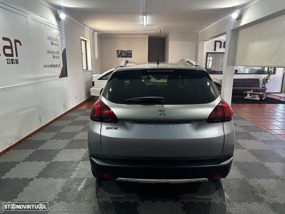 Peugeot 2008 2017 photo 4