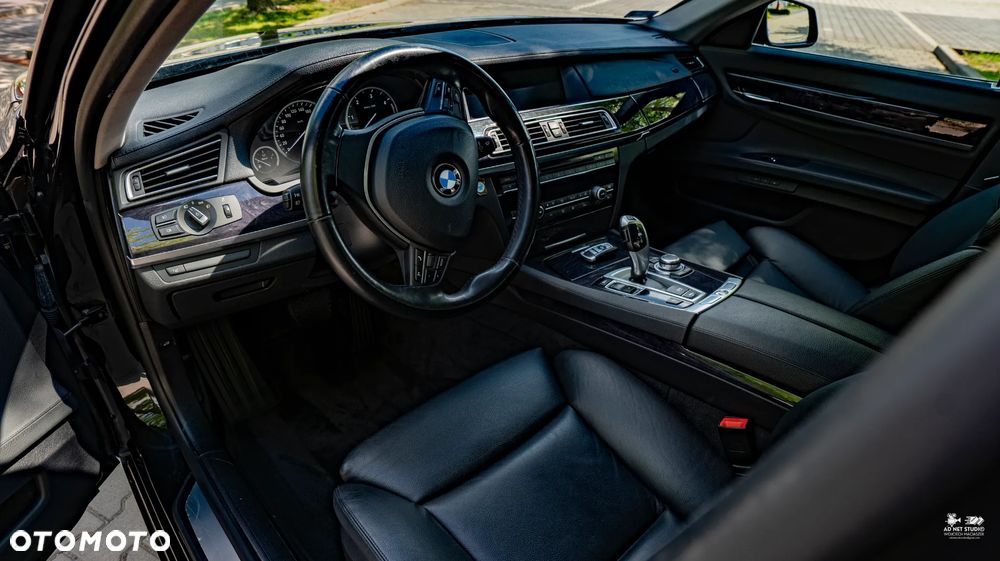 BMW Seria 7 730d - 27