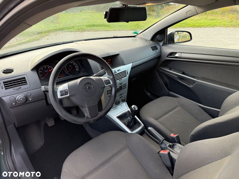Opel Astra GTC 1.4 Catch me now - 15