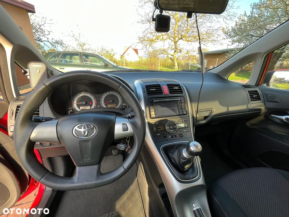 Toyota Auris 1.8 Premium - 8