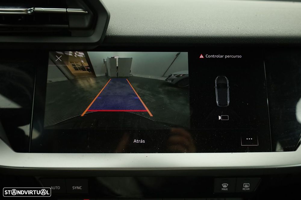 Audi A3 Sportback 45 TFSIe S line - 11