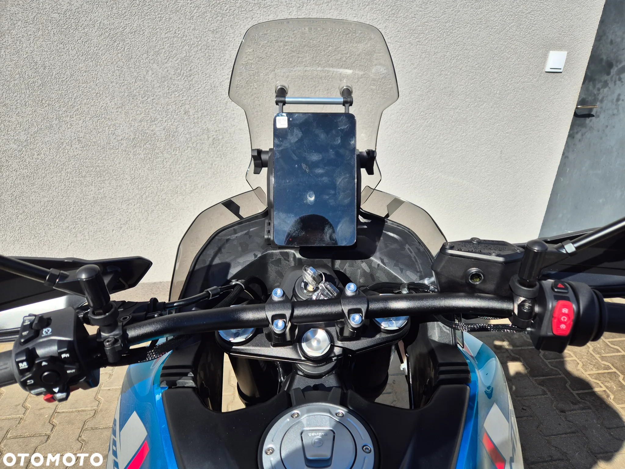 CFMoto MT - 24