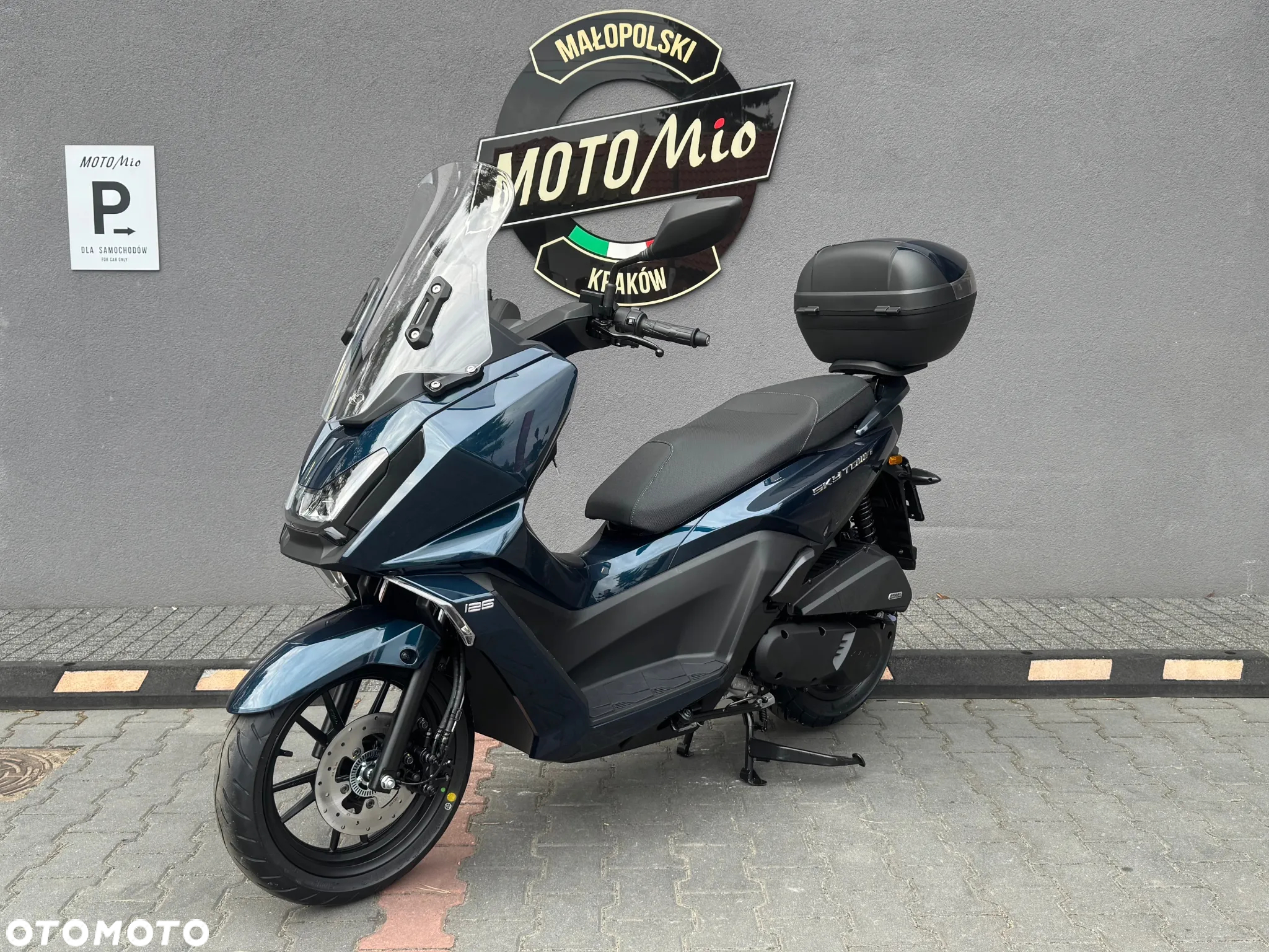Kymco Skytown - 4