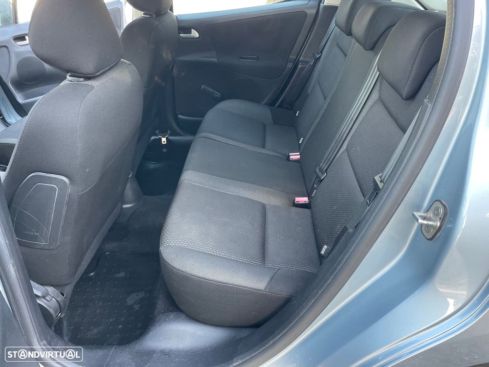 Peugeot 207 1.6 HDi Premium - 15