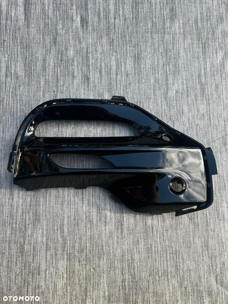 BMW G05 X5 Kratka Zderzaka Prawy Przód 5111 8073440 105034 - 2