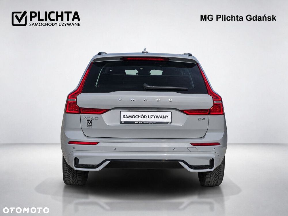 Volvo XC 60 B4 D Plus Dark - 5