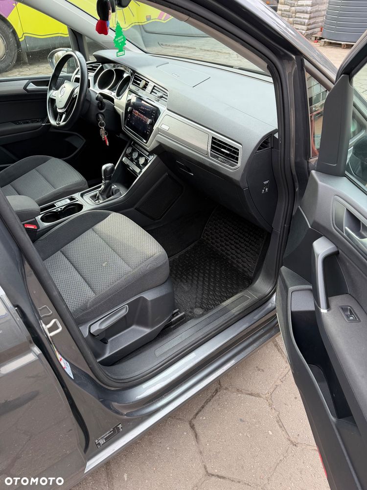 Volkswagen Touran 2.0 TDI BMT Comfortline DSG - 8