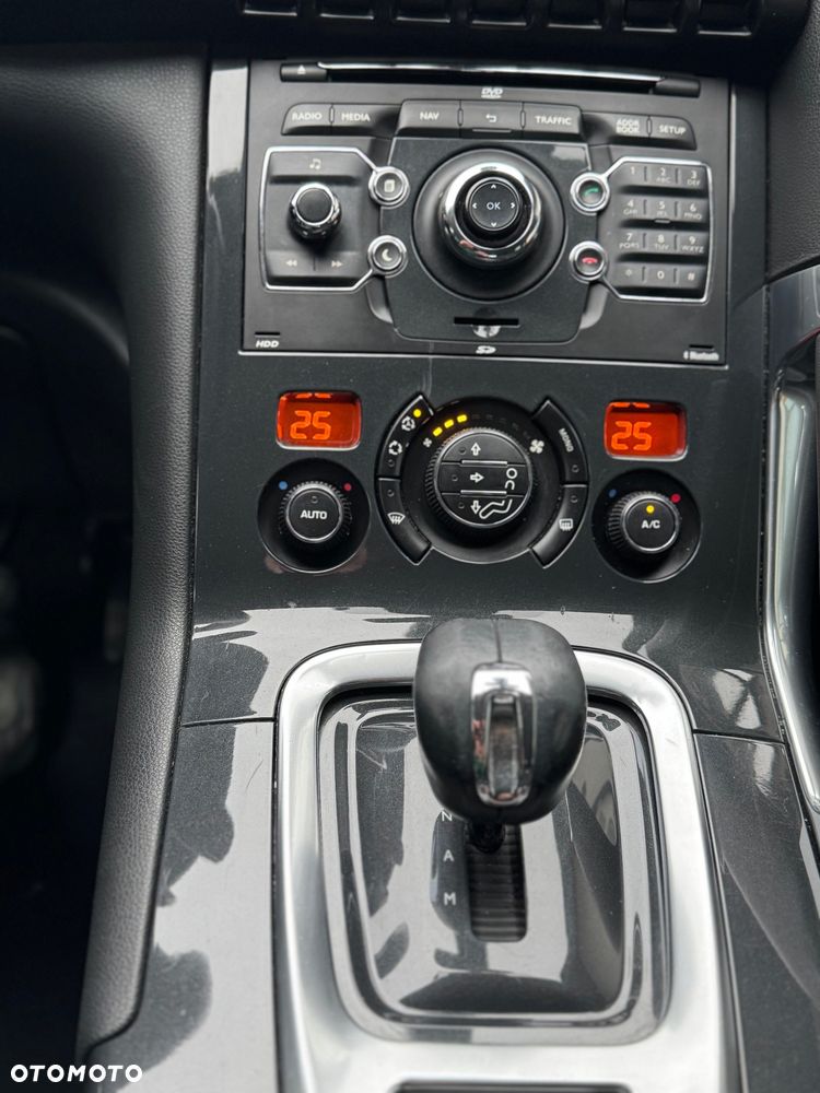 Peugeot 3008 2.0 HDi Allure - 15