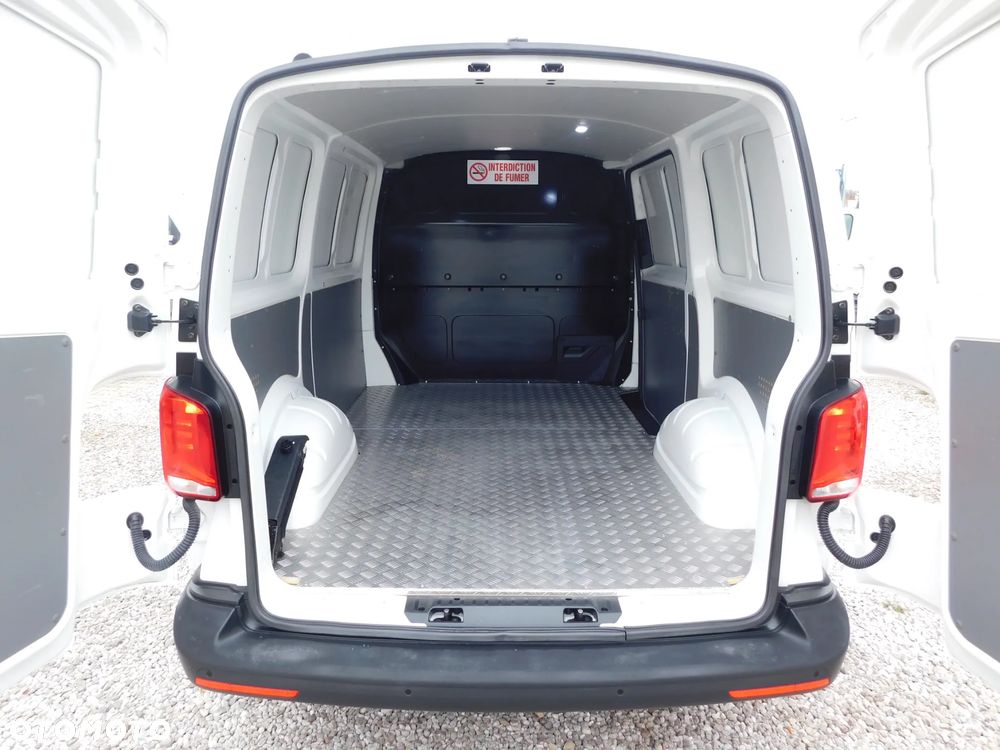 Volkswagen Transporter - 3