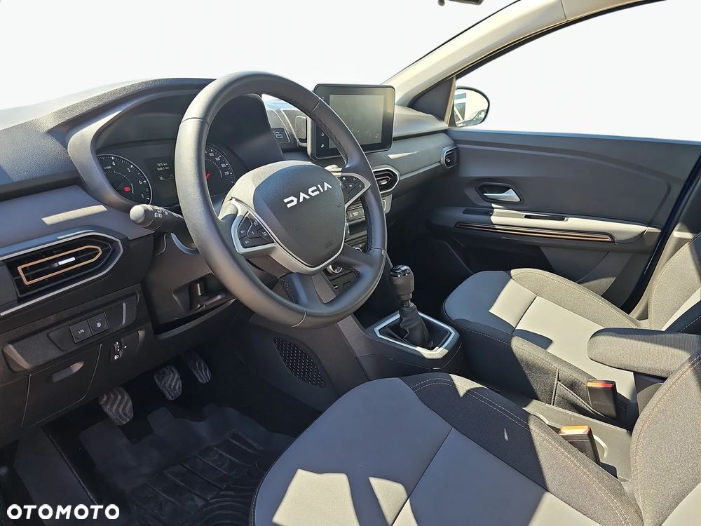 Dacia Sandero - 10