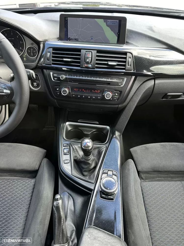 BMW 318 d Pack M - 46