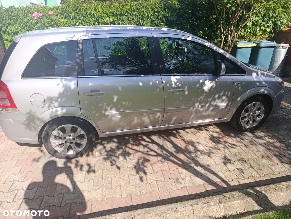 Opel Zafira 1.8 - 5