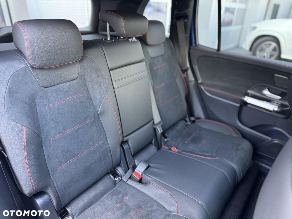 Mercedes-Benz GLB 200 d 4-Matic AMG Line 8G-DCT - 11