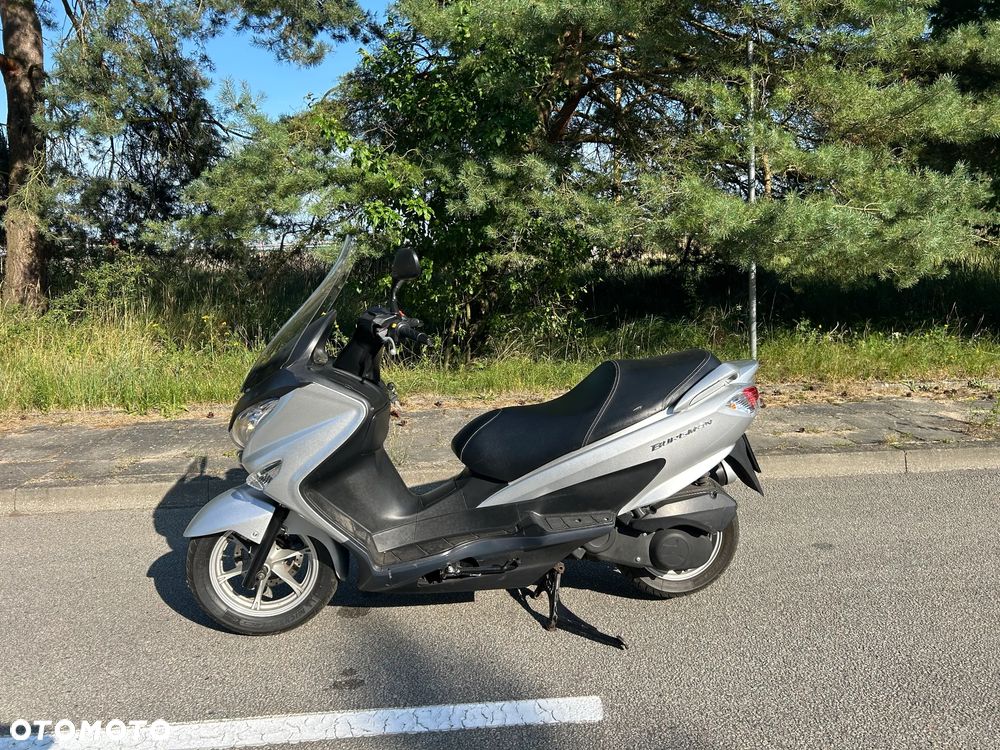 Suzuki Burgman - 5