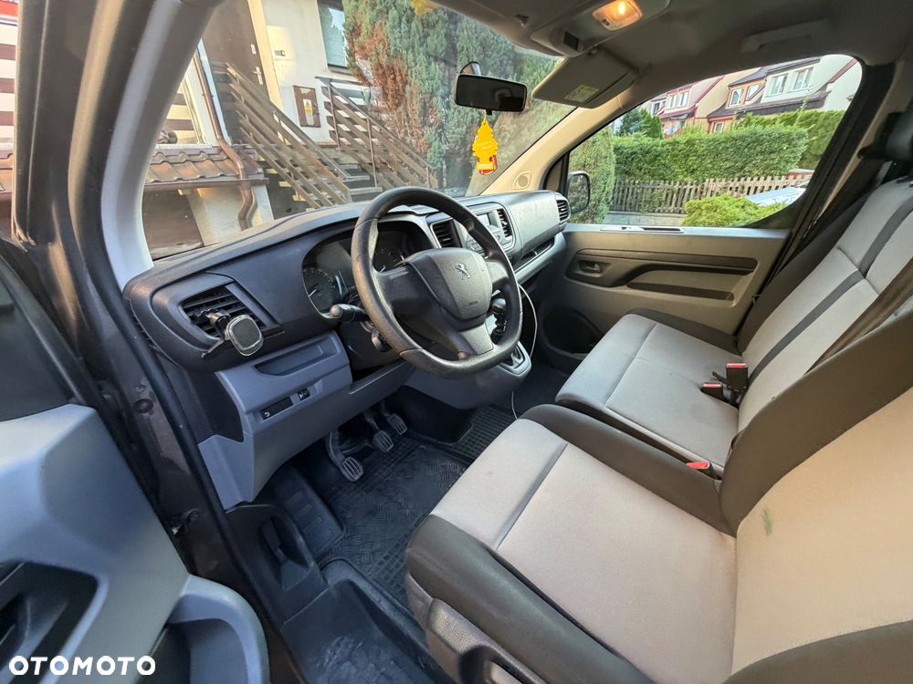 Peugeot Expert Kombi Long 2,8t - 9