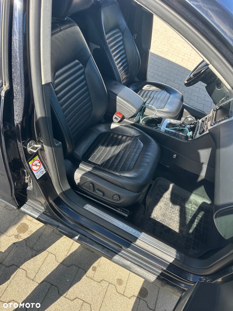 Volkswagen Passat 2.0 TDI 4Mot Highline DSG - 28