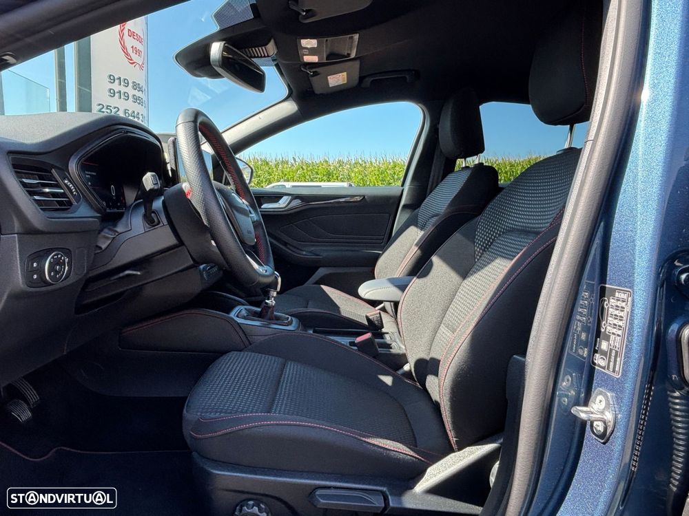 Ford Focus 1.0 EcoBoost MHEV ST-Line X - 9