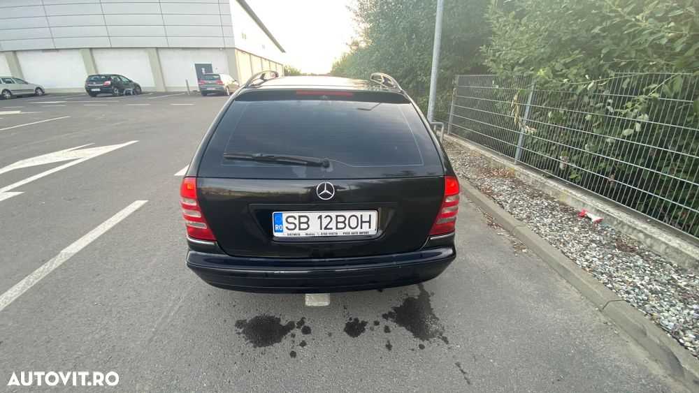 Mercedes-Benz C 270 T CDI Avantgarde - 2