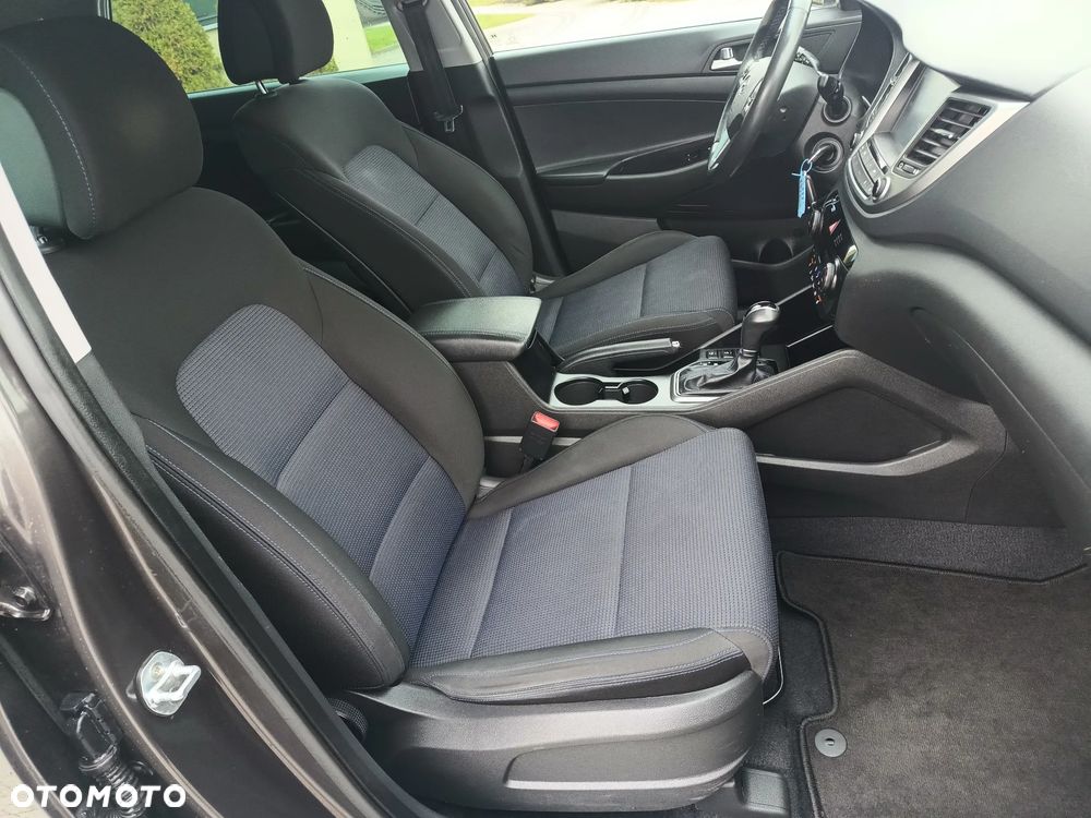 Hyundai Tucson blue 1.7 CRDi 2WD DCT Premium - 9