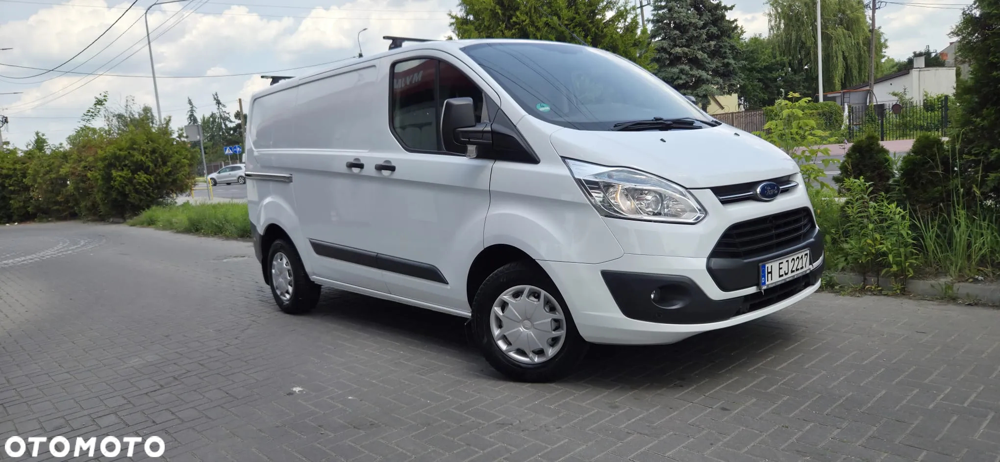 Ford TRANSIT CUSTOM - 3