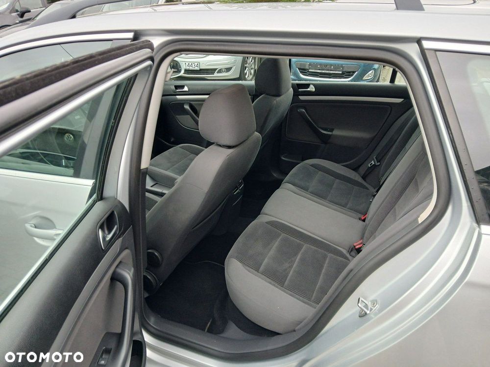 Volkswagen Golf 2.0 TDI Highline - 11