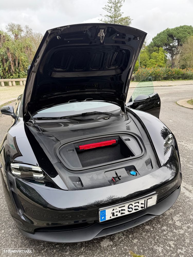 Porsche Taycan 4S - 22