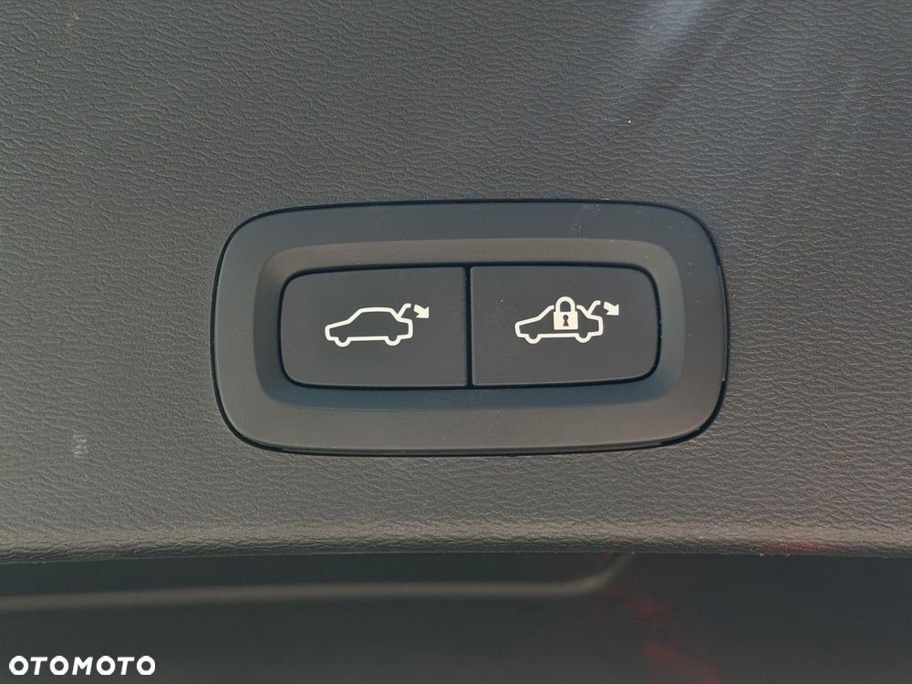 Volvo XC 40 - 33