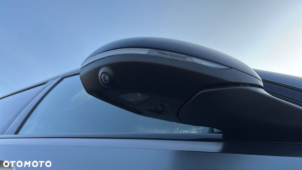 Mercedes-Benz Klasa C 300 e T 9G-TRONIC AMG Line Advanced - 37